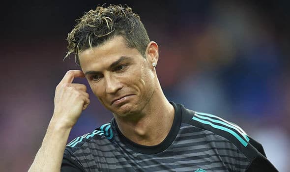 Cristiano Ronaldo Pleads For One More Euro than Lionel Messi