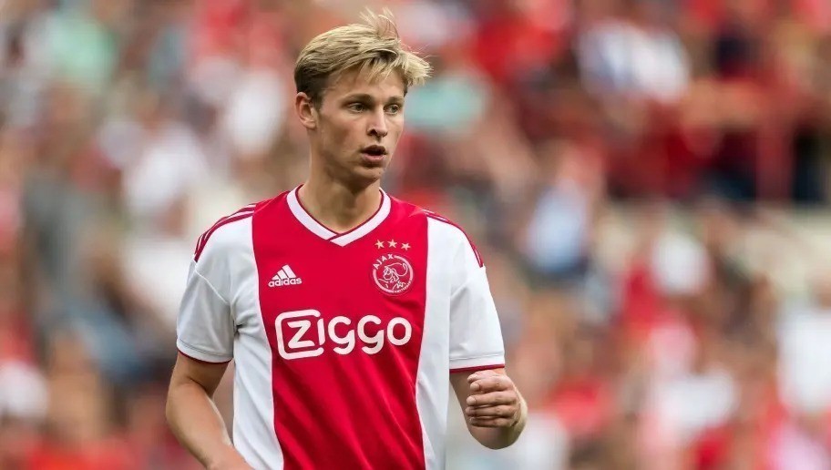 Barcelona Set To Sign Ajax Star Frenkie De Jong For £79m