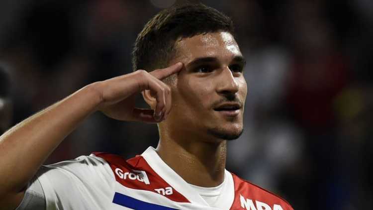 Top 3 players Who Could replace Cesc Fabregas at Chelsea 7 Houssem Aouar