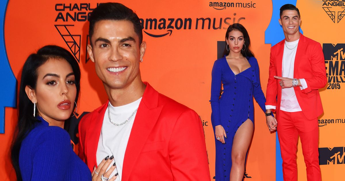 Ronaldo And Georgina Wow Fans On MTV EMAS Red Carpet