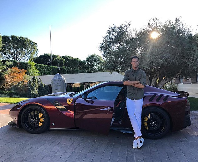 Photos: Cristiano Ronaldo Splash £8.5million On Bugatti Centodieci Limited Edition 3 buga3