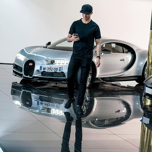 Photos: Cristiano Ronaldo Splash £8.5million On Bugatti Centodieci Limited Edition 4 buga4
