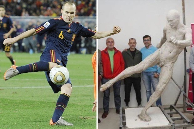 Barcelona Legend Andres Iniesta Honored With NAKED Statue 3 Andres Iniesta NAKED Statue