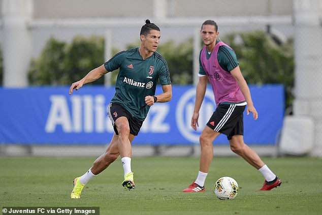 Cristiano Ronaldo Found Using Rugby-Style Rubber Studs In Juve Training Sessions Cristiano Ronaldo Found Using Rugby-Style Rubber Studs In Juve Training Sessions