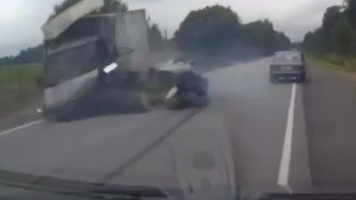 2010 World Cup Football Star Thrown From Vehicle And Dies In Horror Car Crash 2010 World Cup Football Star Thrown From Vehicle And Dies In Horror Car Crash