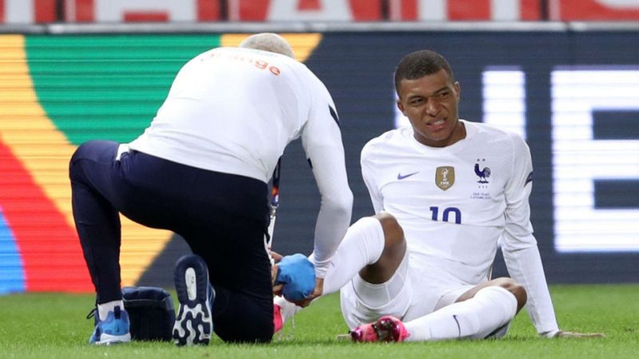 Deschamps Provides Update On Mbappe Ahead Of Sweden Clash