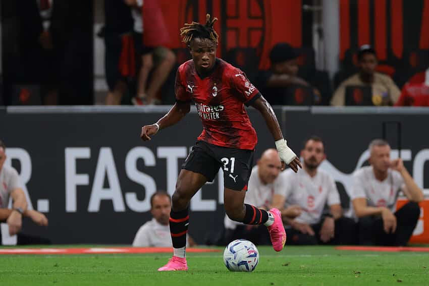 Samuel Chukwueze in Europa League action