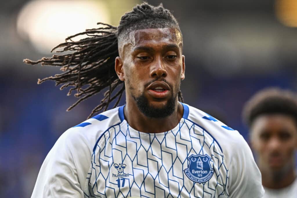 Alex Iwobi - salary, net worth, wife, house, cars 2 Alex Iwobi of Everton during the warm up
