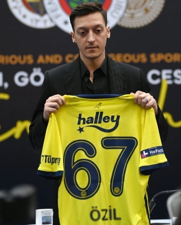 Mesut Ozil Fenerbahce Shirt No