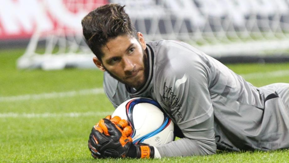 Top 10 Best Goalkeepers In Africa 2021 Listed 1 MOUEZ HASSEN