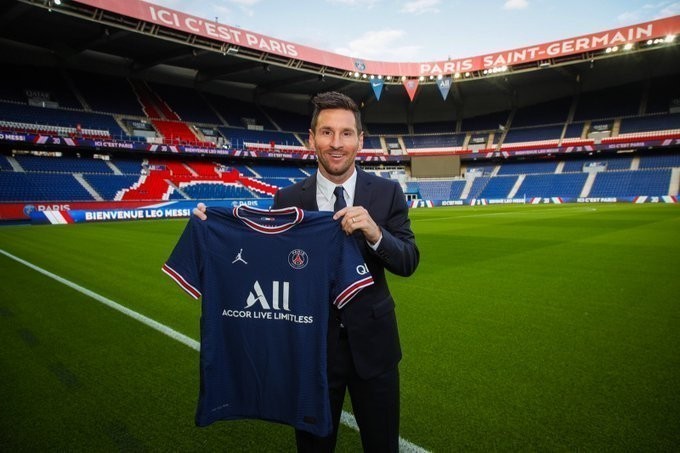 Photos: Messi's PSG Unveiling, Medicals, Confirmed Shirt Number 5 Messis PSG Unveiling Medicals Shirt Number5