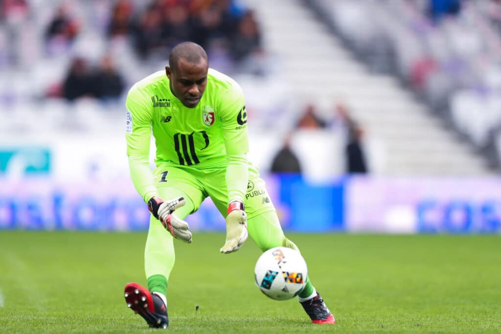 Vincent Enyeama Biography, Net Worth, Wife, Family, House, Cars 3 Icon blo 050317 93 54