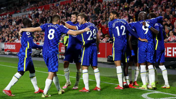 CHELSEA RECLAIMS TOPSPOT