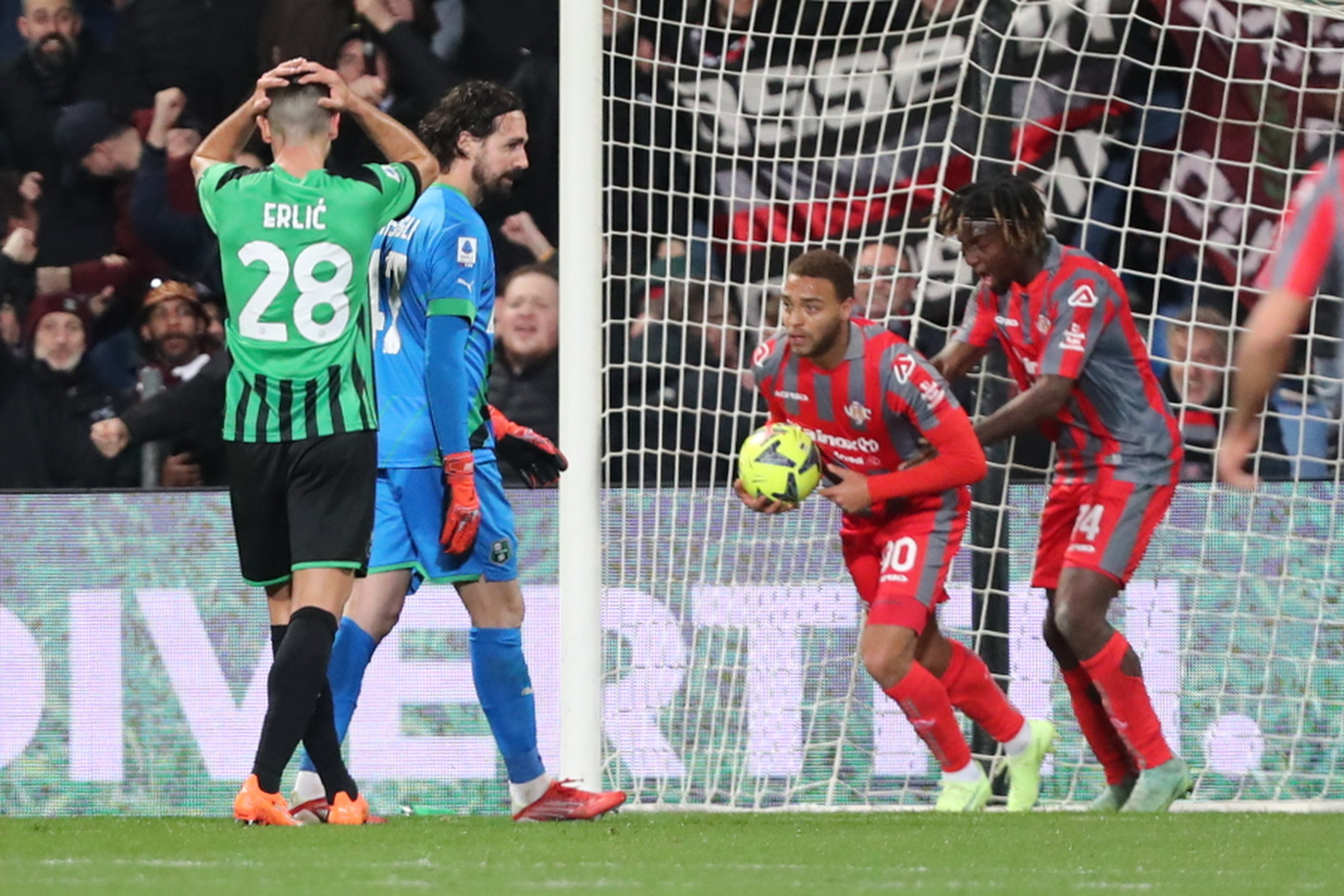 Osimhen’s Super Eagles Teammate Makes Strange Transfer Call