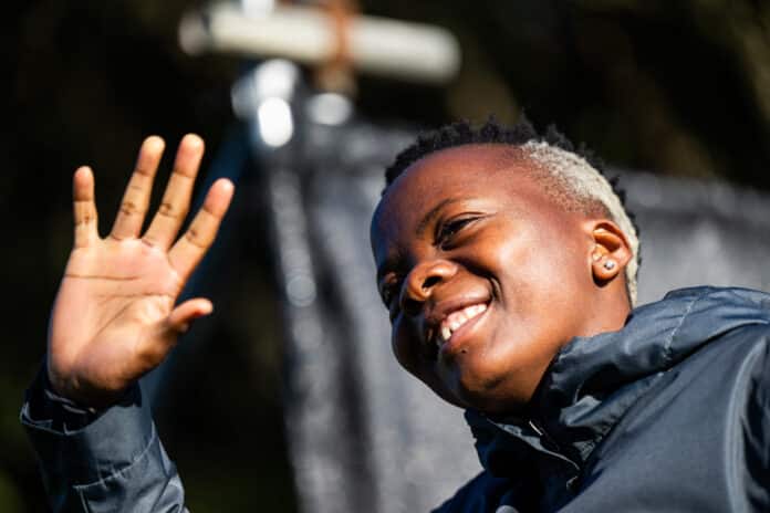 Thembi Kgatlana – Salary, current teams, stats, husband