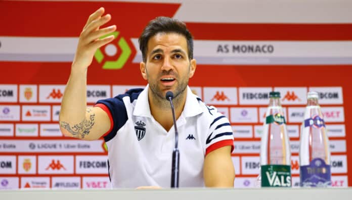 Cesc FÃ bregas: Former Arsenal and Chelsea midfielder announces retirement at 36 Cesc FÃ bregas: Nigerians who played with former Arsenal and Chelsea midfielder