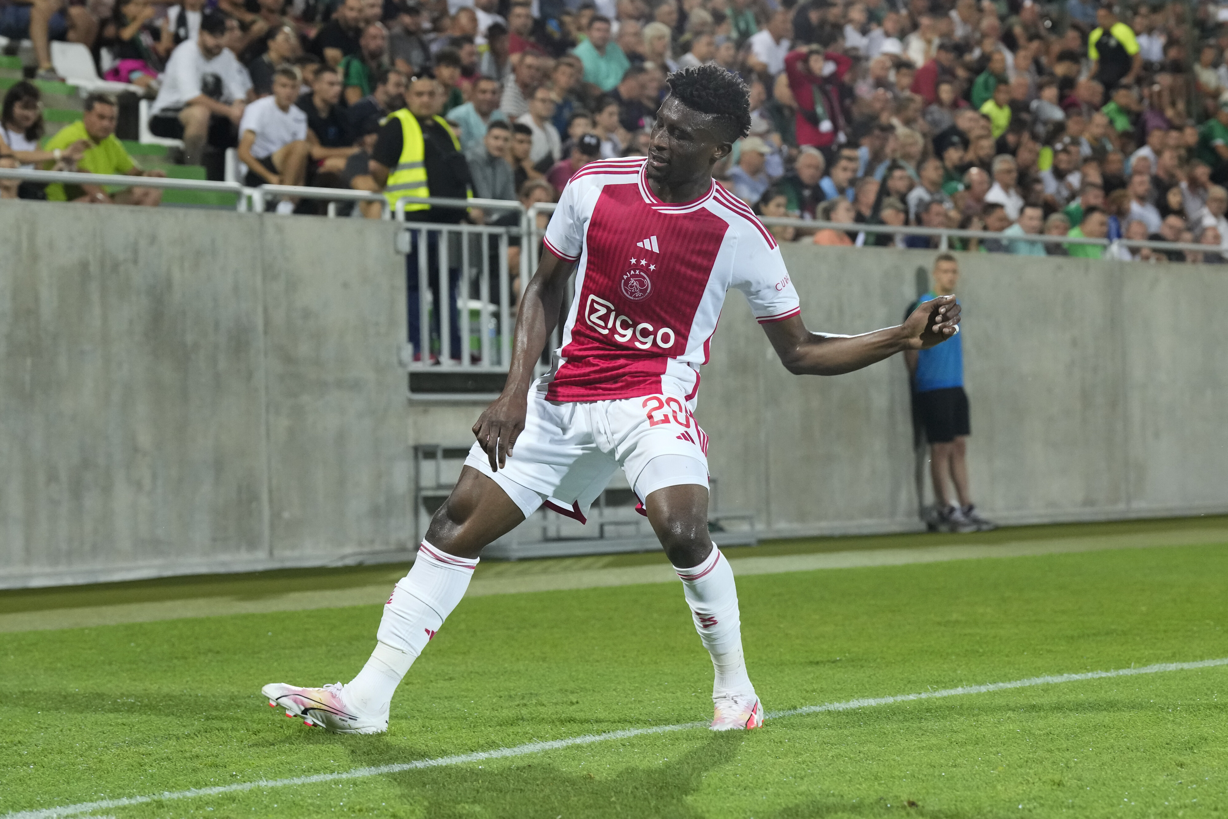 Netizens wax lyrical about Mohammed Kudus after smashing hat-trick