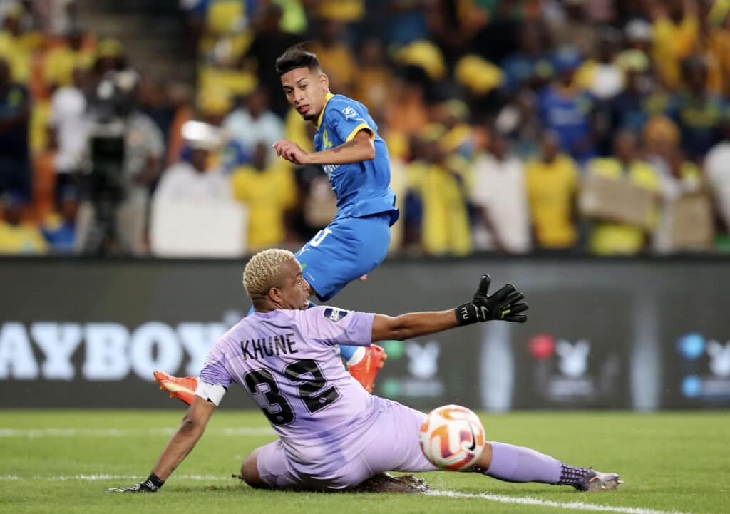 Itumeleng Khune of Kaizer Chiefs against Mamelodi Sundowns