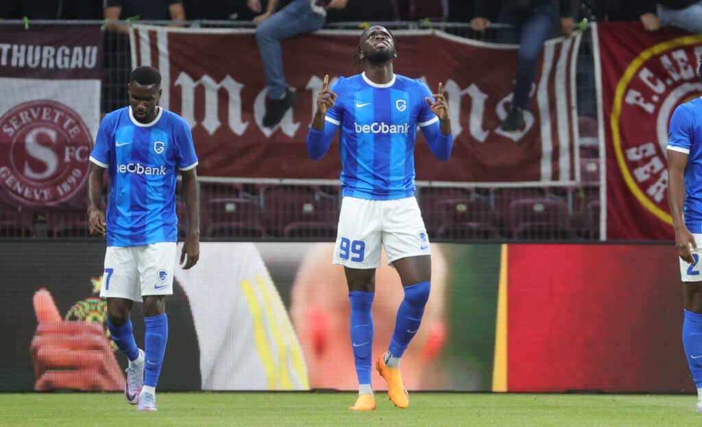 Tolu Arokodare - Salary, FIFA rating, Net Worth, Stats 2 Tolu Arokodare celebrates scoring for Genk