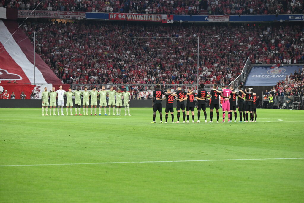  Bayern Munich - Bayer Leverkusen: A minute's silence for the victims in Morocco and Libya