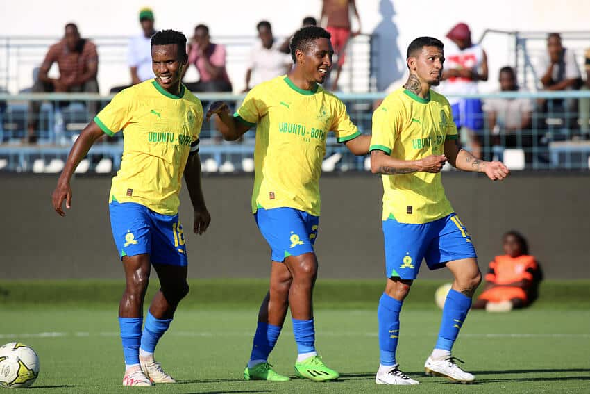 Mamelodi Sundowns thrash Bumamuru in CAF Champions League 1 Mamelodi Sundowns players celebrate goal against Bumamuru