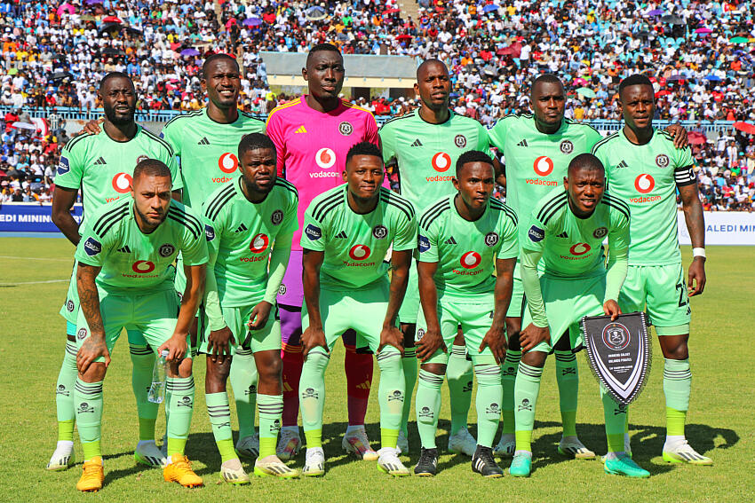 3 predictions for AmaZulu vs Orlando Pirates - PSL 1 Orlando Pirates team photo