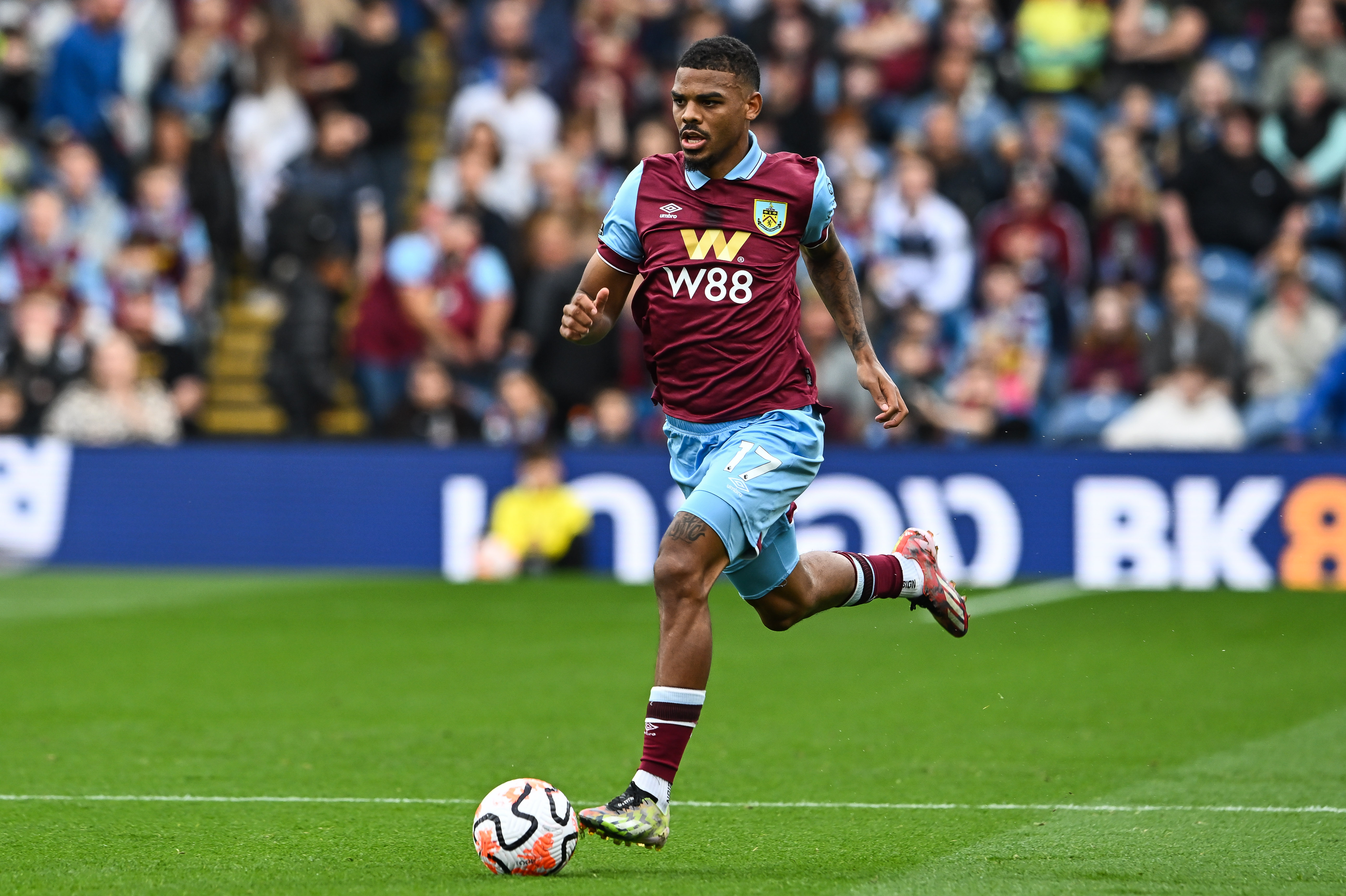 Lyle Foster assists opener in Burnley’s 2-0 win over Fulham
