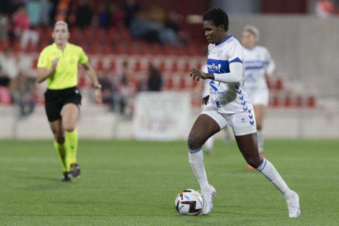 Gift Monday – Salary, net worth, boyfriend, house