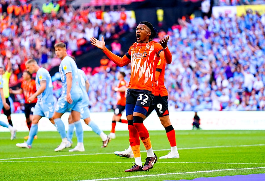 Gabriel Osho biography: Early life, career, salary, net worth, wife 2 Gabriel Osho in action for Luton Town