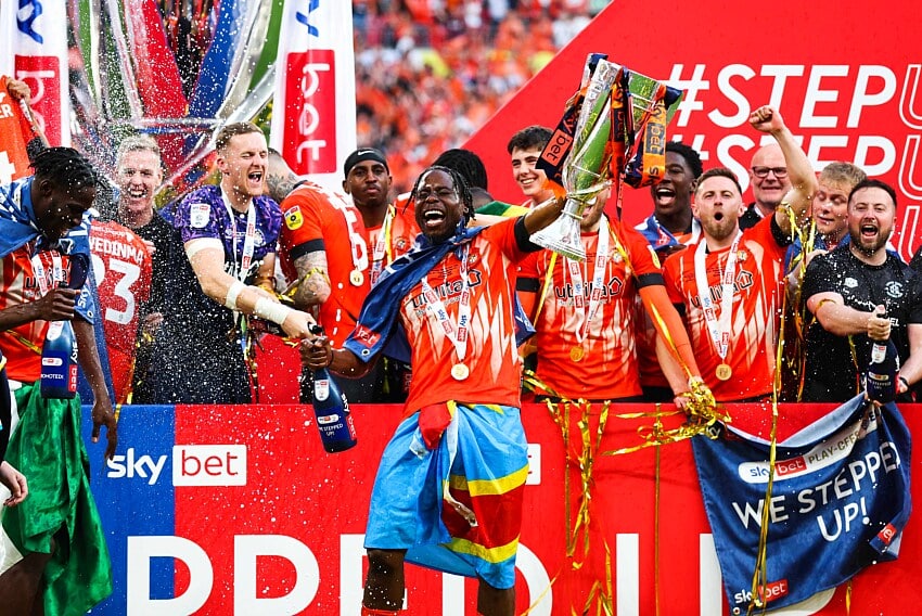 Gabriel Osho biography: Early life, career, salary, net worth, wife 3 Gabriel Osho celebrates with his teammates