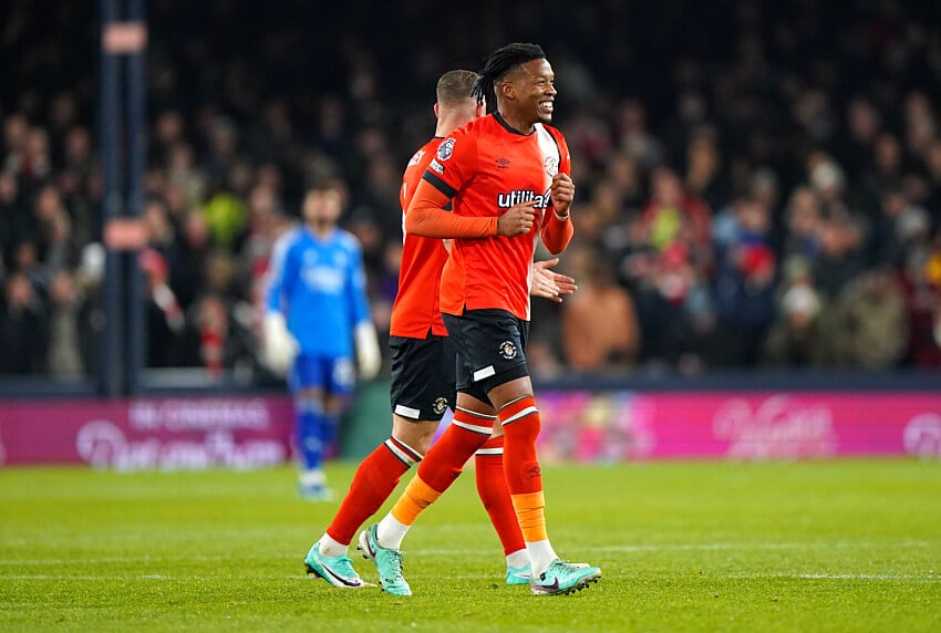 Gabriel Osho biography: Early life, career, salary, net worth, wife 1 Gabriel Osho in action for Luton Town